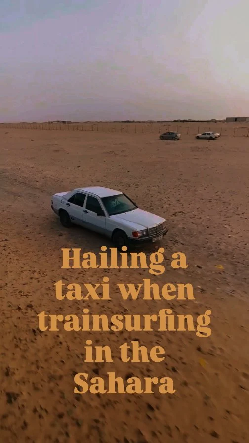 Hailing a taxi from the Iron Ore Train in Mauritania 🤣 
#mauritania #travelgram #mauritanie #extremetravel #adventuretravel #travelafrique #trainsurfing #travelingram #traveling #travelers #travelblog #travelstagram #travelawesome #everypassportstamp